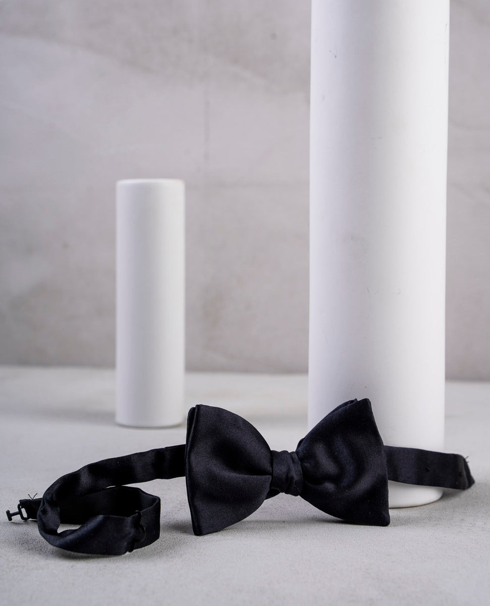 Silk Pre-tied Bow Tie grey ceremony